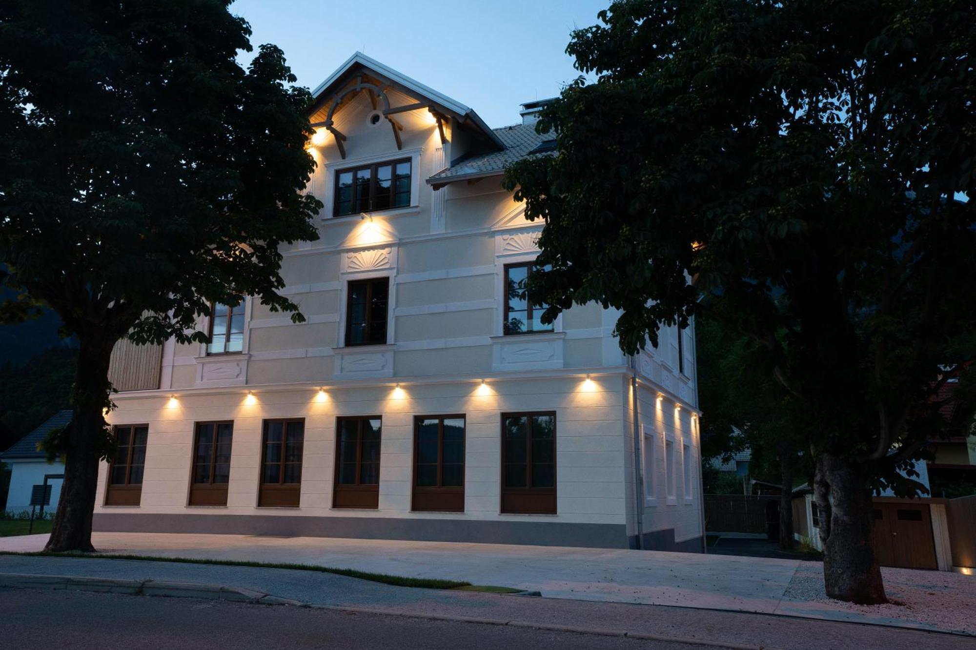 Kalan Boutique Zirovnica